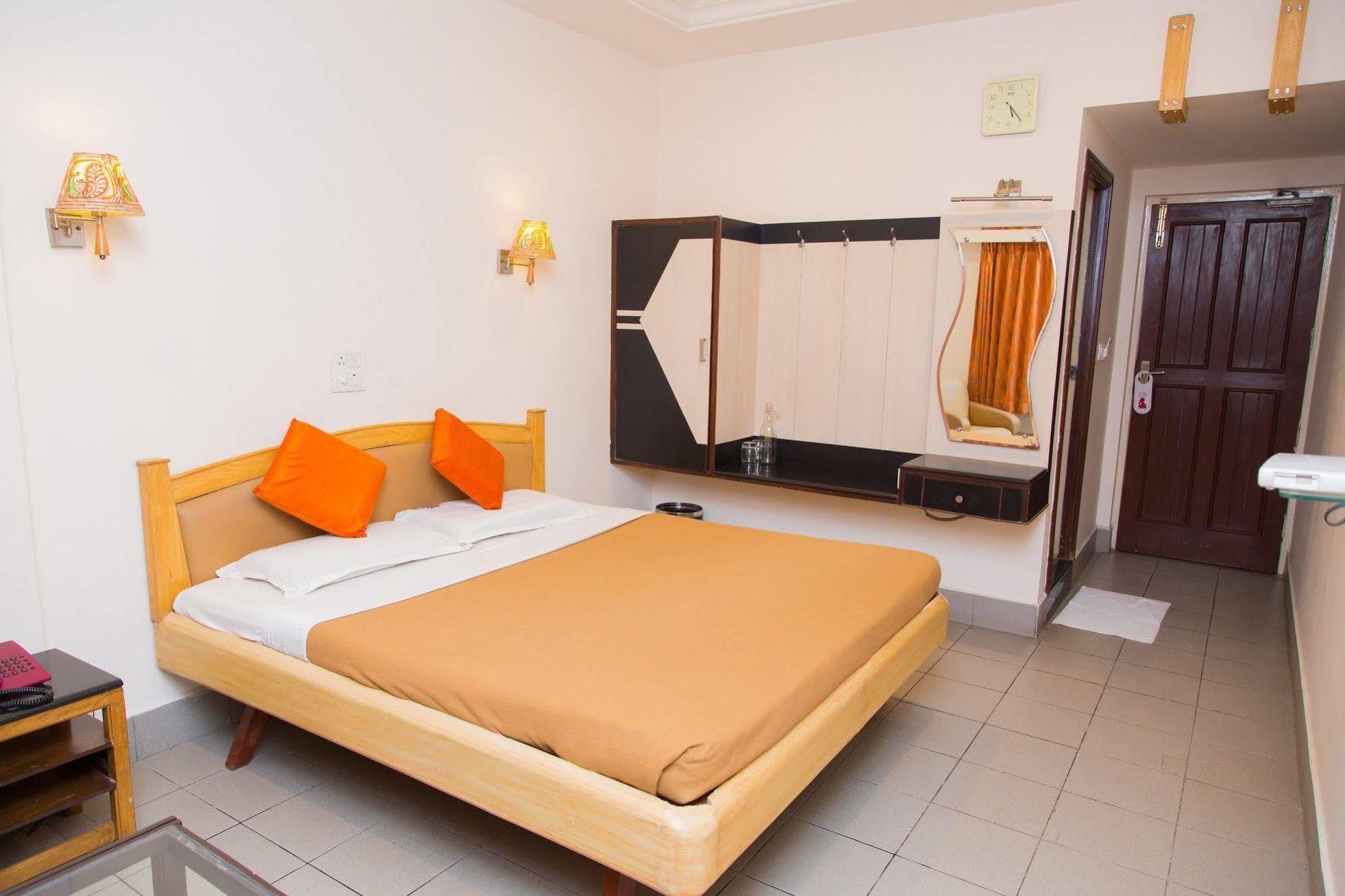 Fabhotel Kinnera Comforts Railway Station Βιζαχαπατνάμ Εξωτερικό φωτογραφία