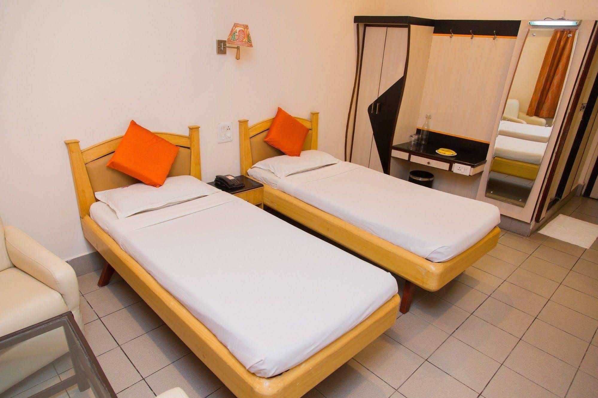 Fabhotel Kinnera Comforts Railway Station Βιζαχαπατνάμ Εξωτερικό φωτογραφία