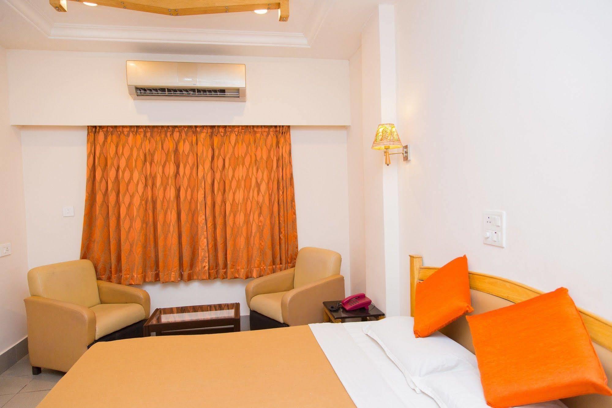 Fabhotel Kinnera Comforts Railway Station Βιζαχαπατνάμ Εξωτερικό φωτογραφία