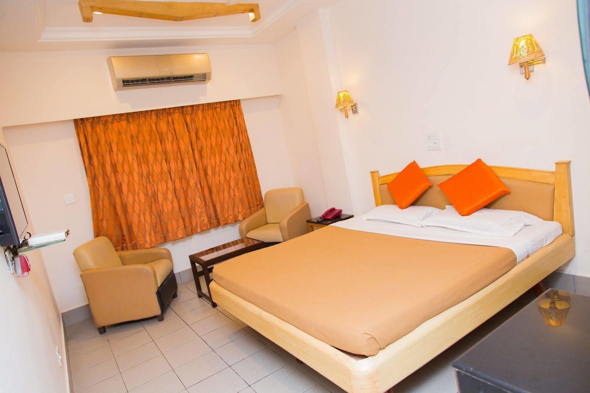 Fabhotel Kinnera Comforts Railway Station Βιζαχαπατνάμ Εξωτερικό φωτογραφία
